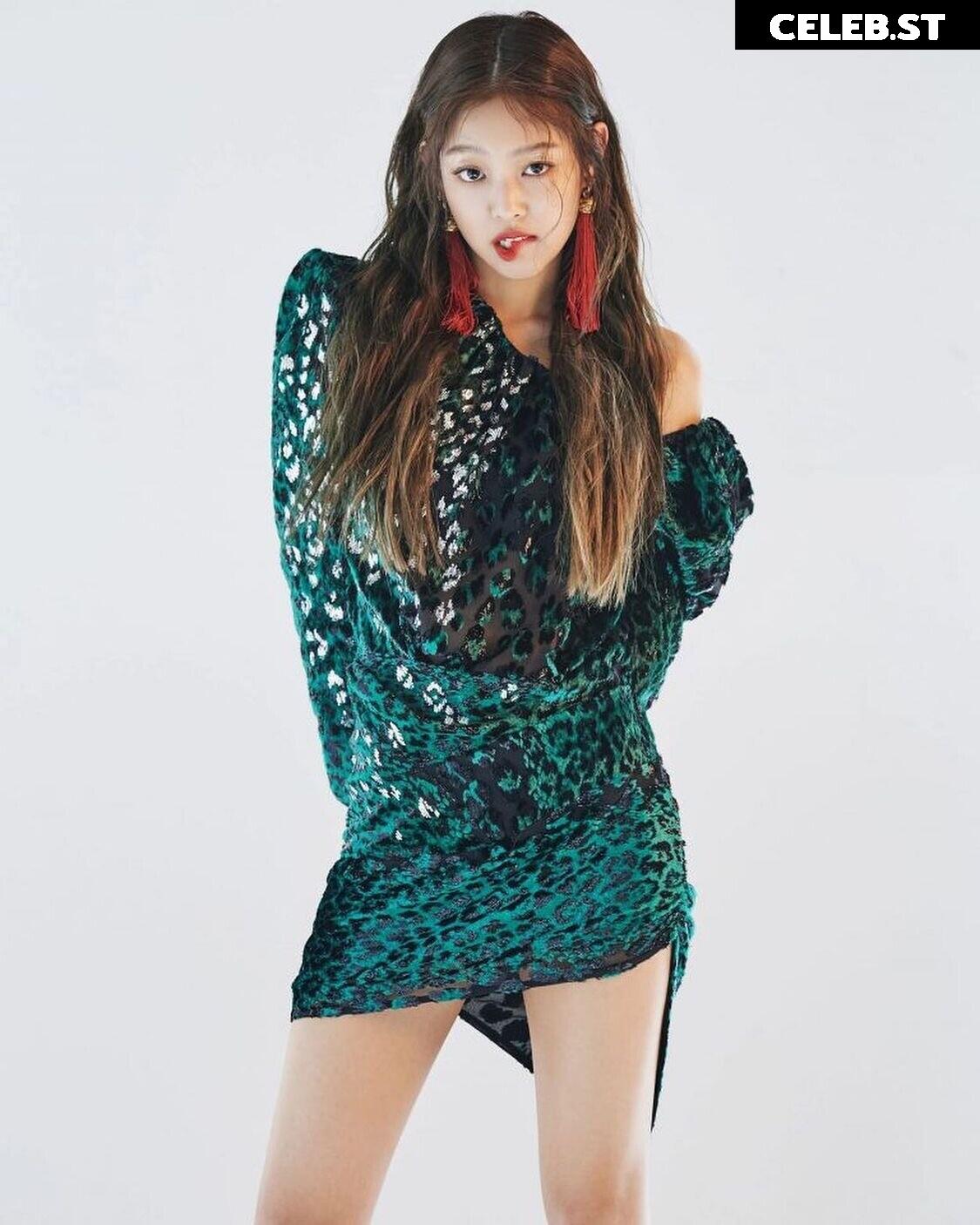 Jennie | BLΛƆKPIИK (Blackpink) Image 5507440