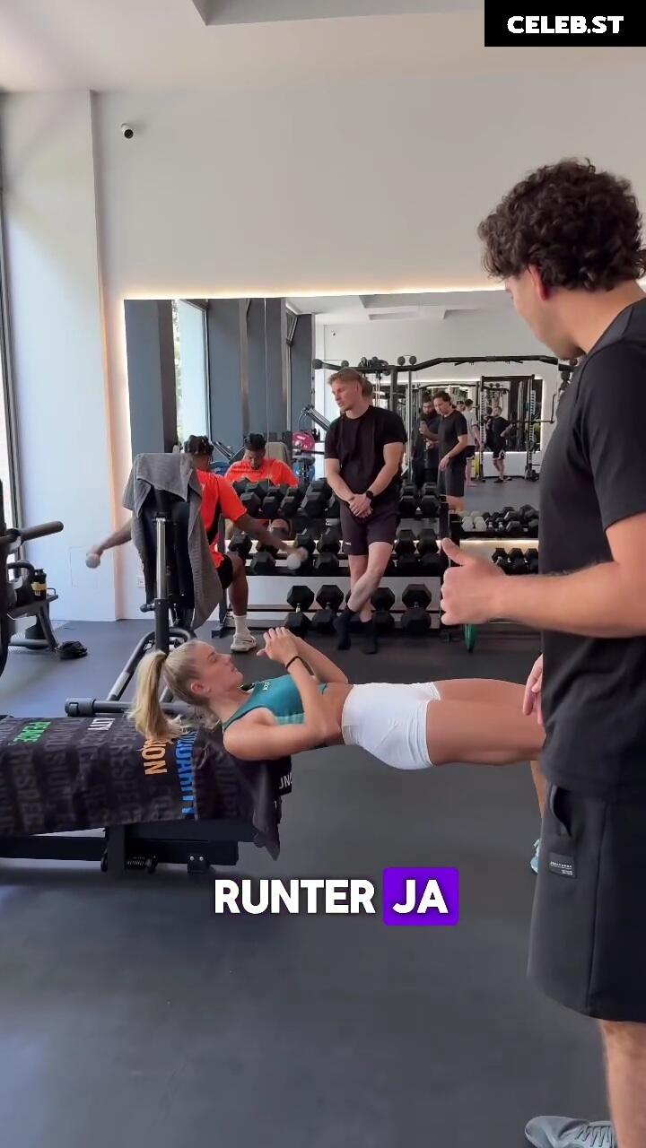 Alica Schmidt Image 569625