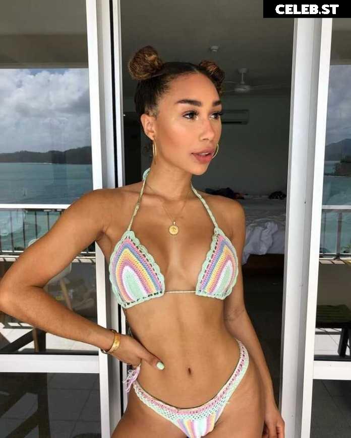 Eva Gutowski Image 569406