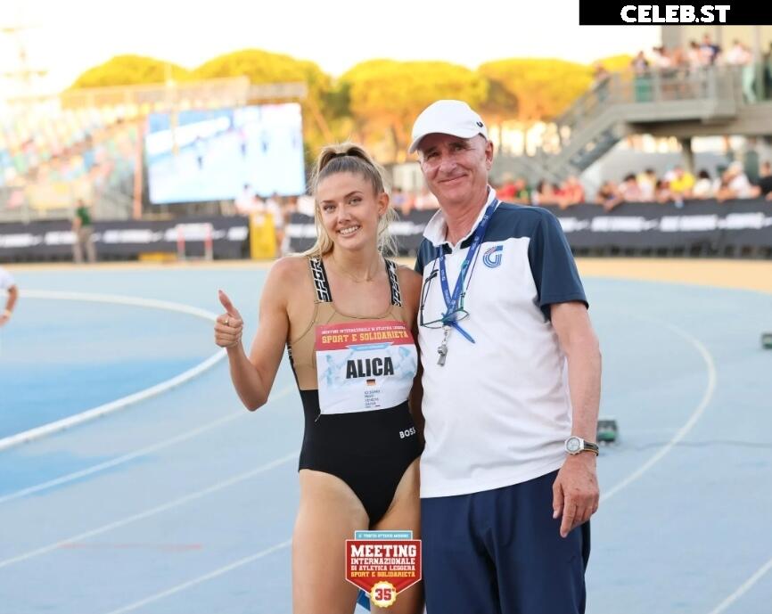 Alica Schmidt Image 568871