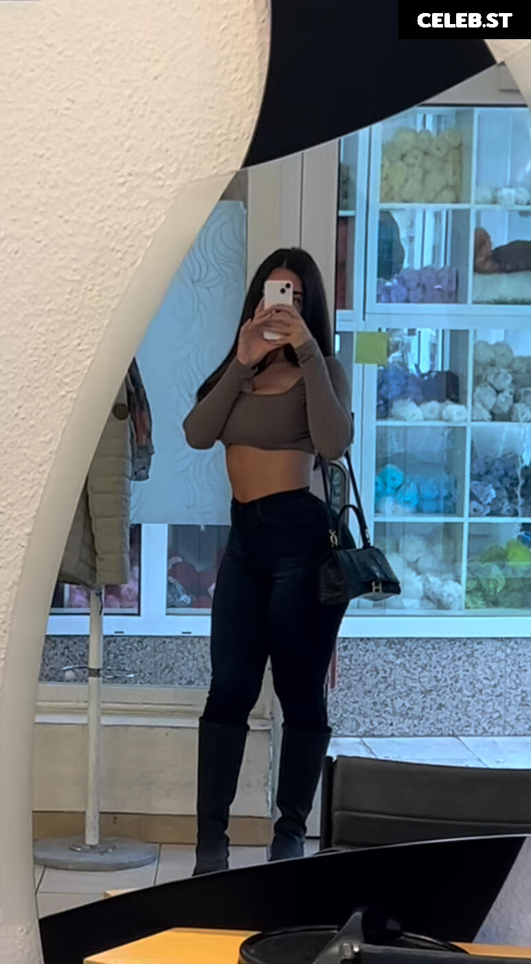 Lya Aylin Image 567745