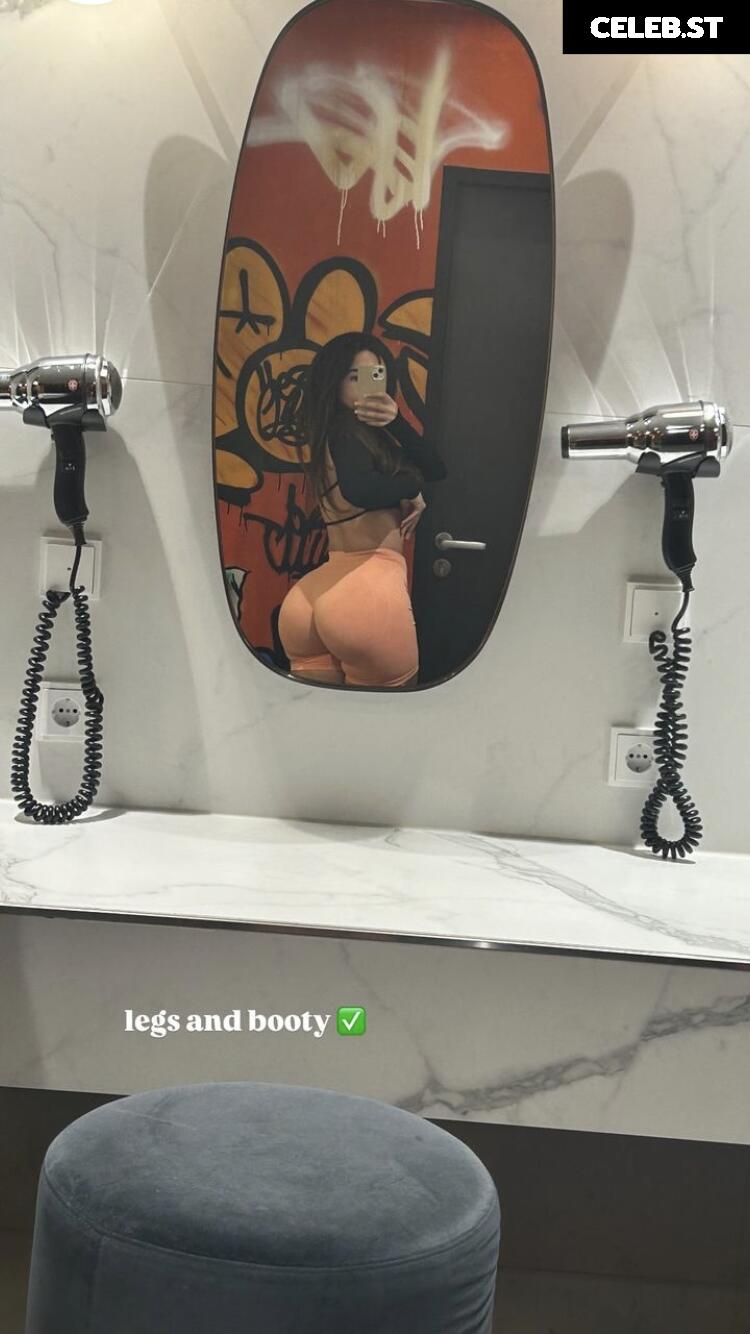 Lya Aylin Image 567396