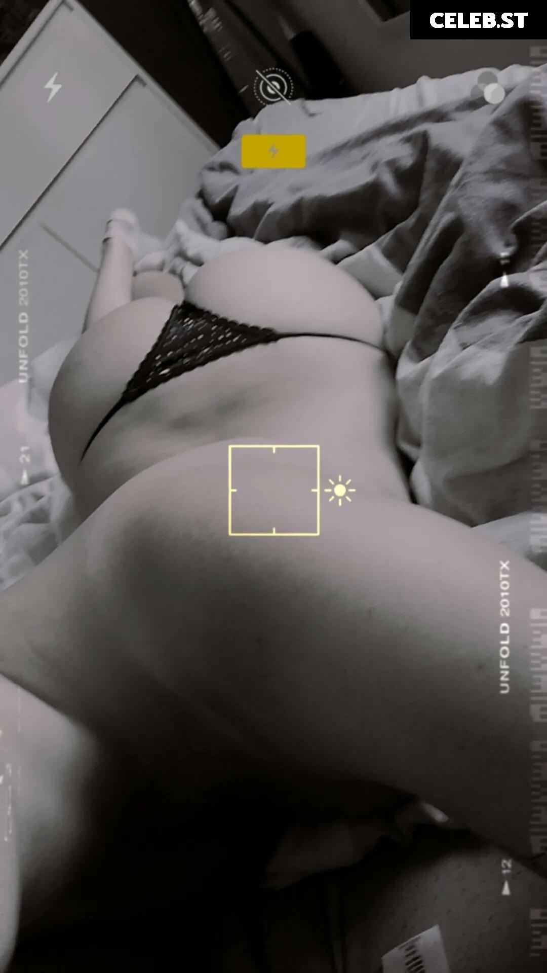 mopsiie Image 565331