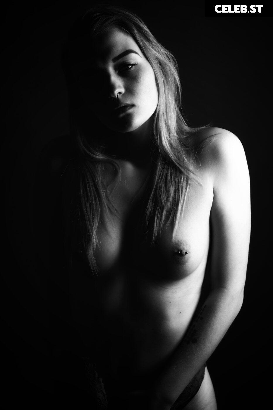 mopsiie Image 564649