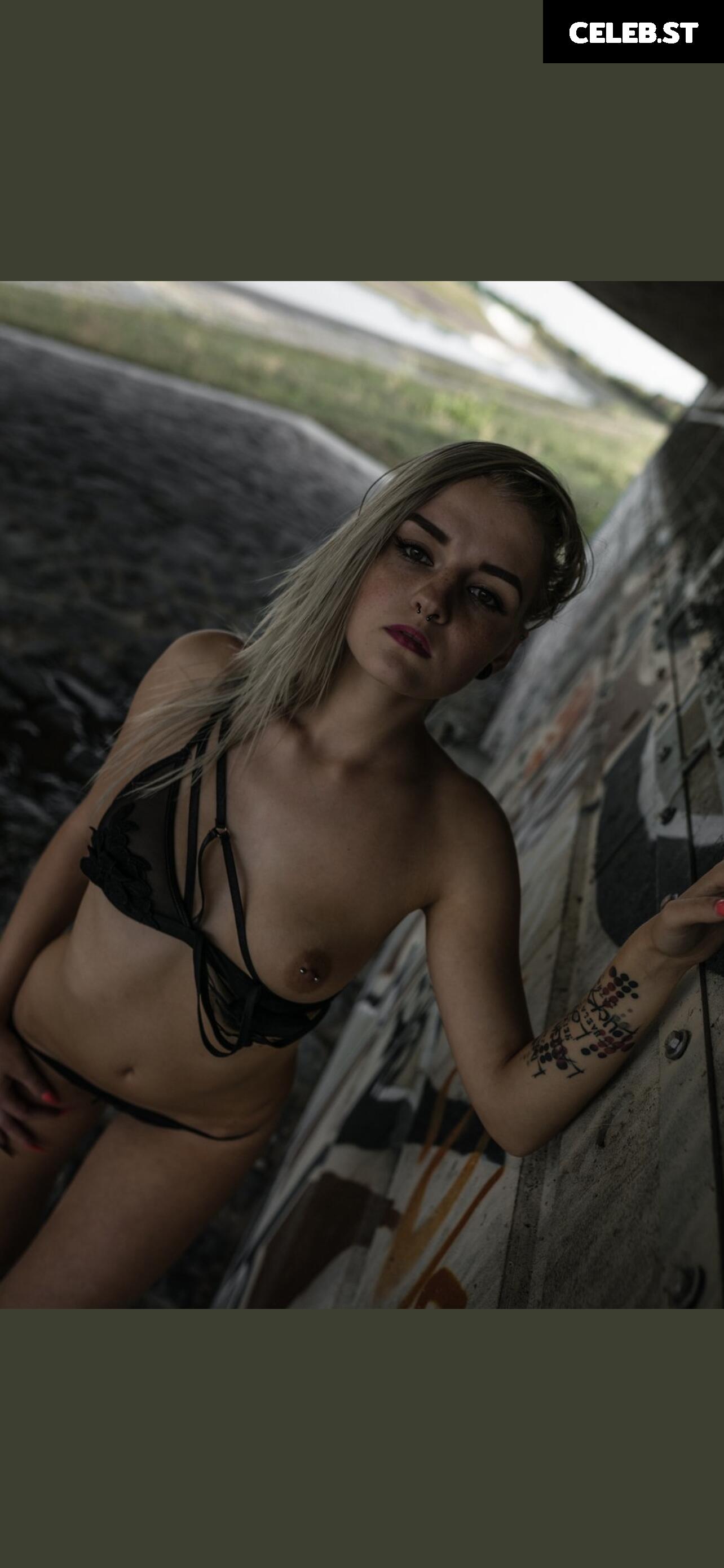 mopsiie Image 564719