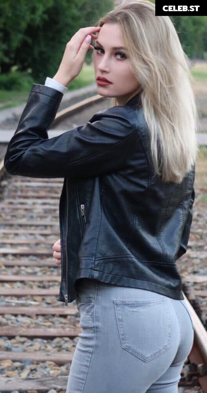 Denise.mski Image 563753