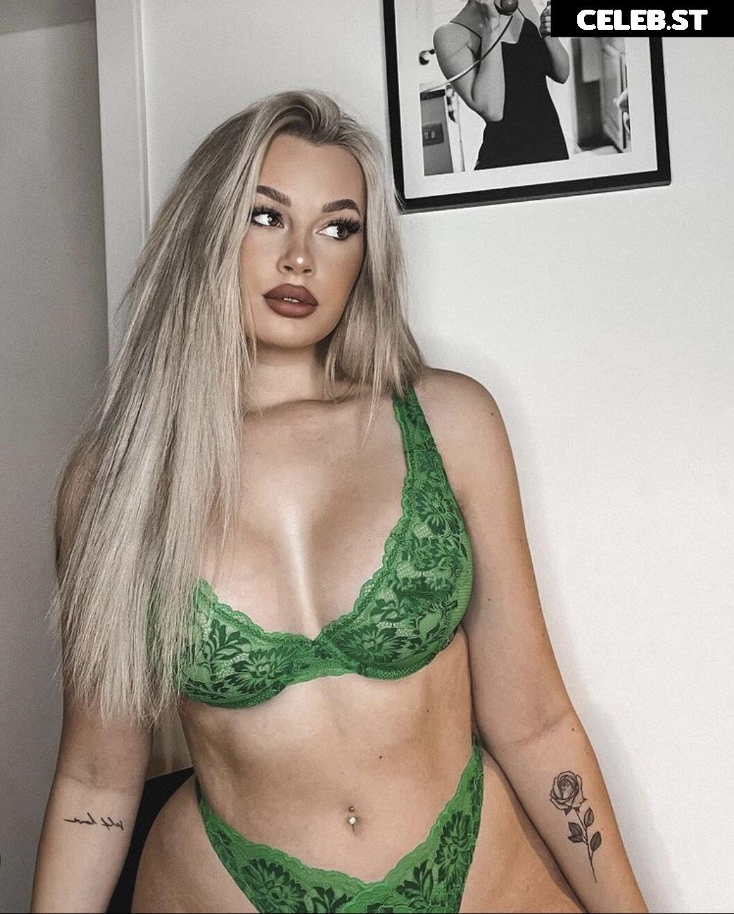 Denise.mski Image 563013