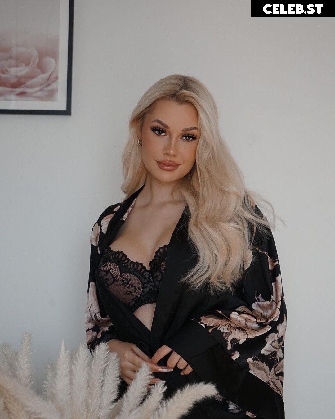 Denise.mski Image 562585