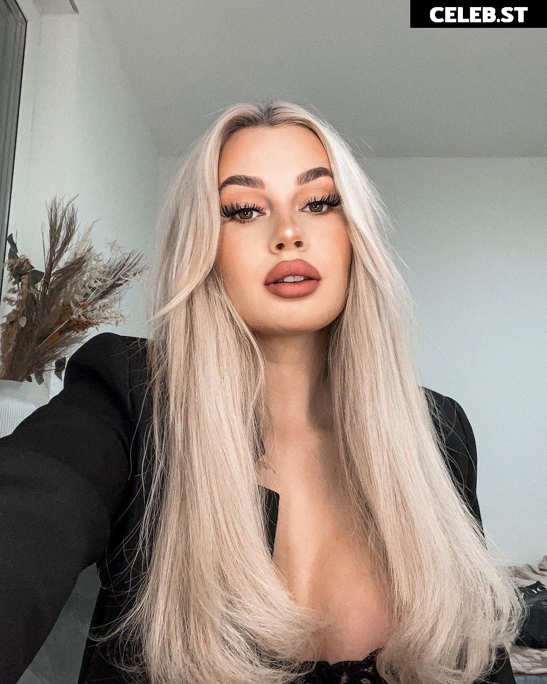 Denise.mski Image 562719