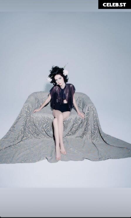 Meadow Walker Image 562222