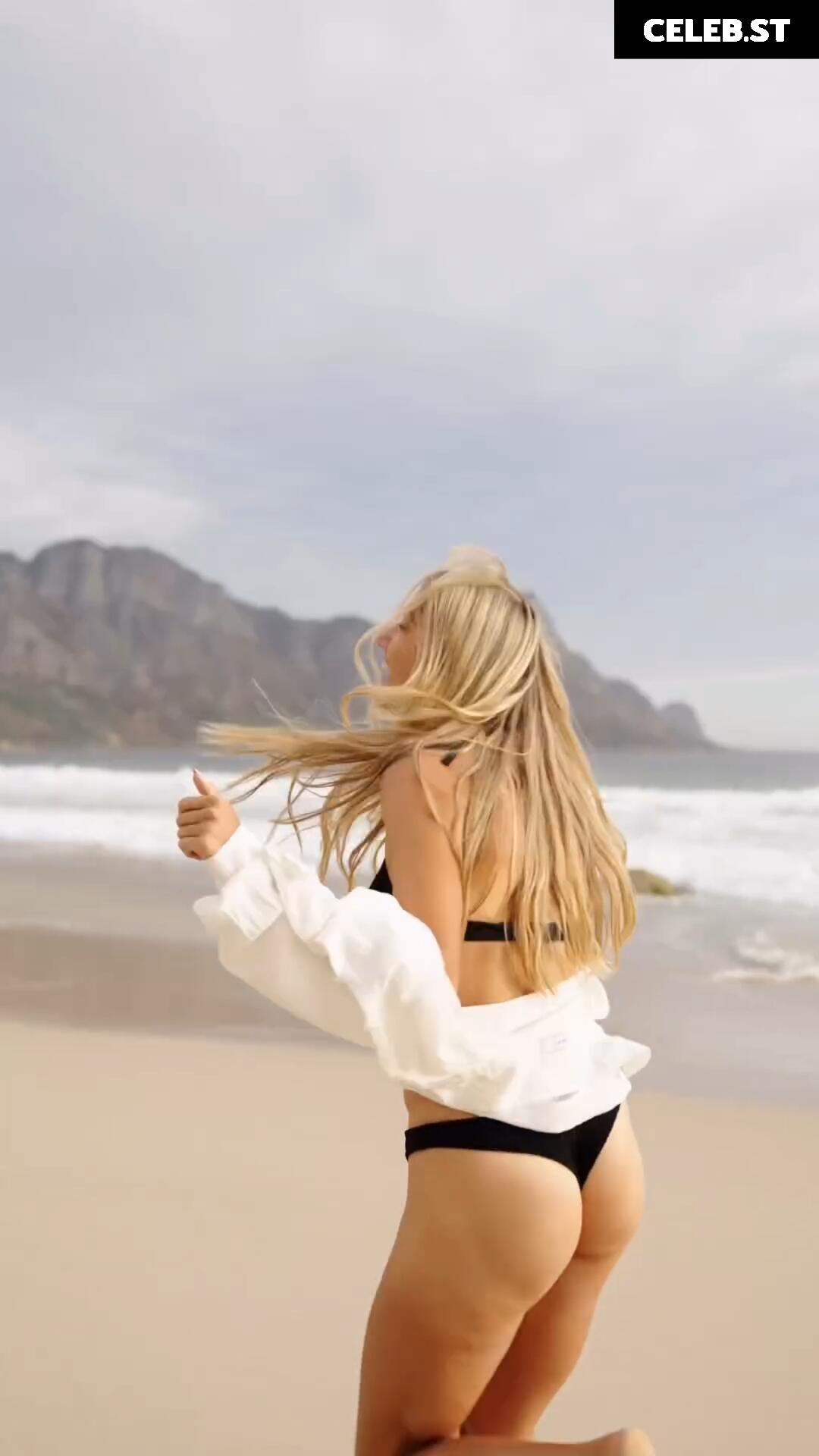 Alica Schmidt Image 560680