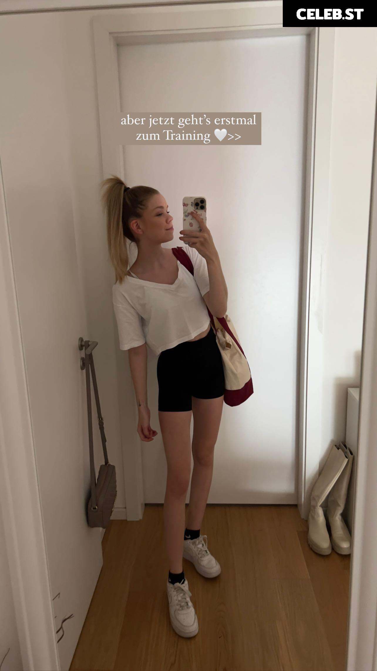 Lea Peach Image 578131