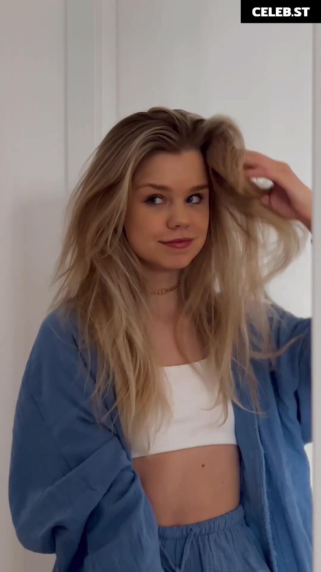 Lea Peach Image 574651