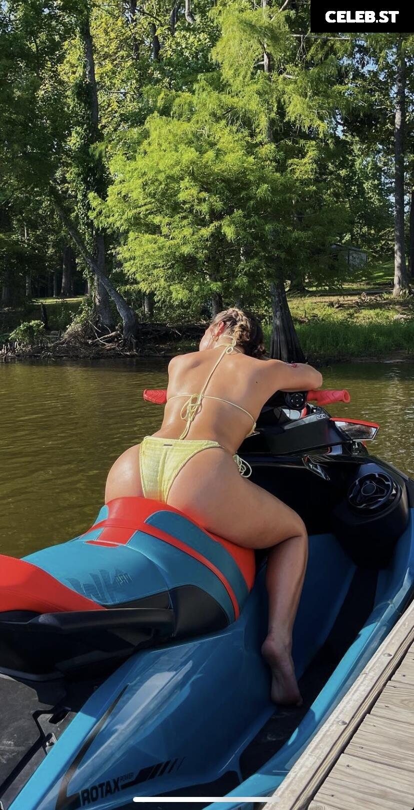 Addison Rae Image 574853