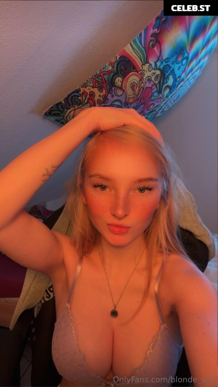 Blonde Vivi Image 572578