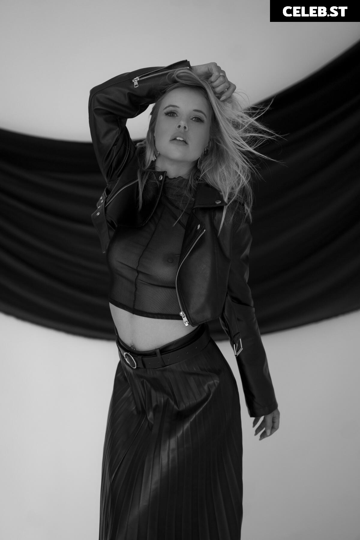 Lizz_bnx Image 572140