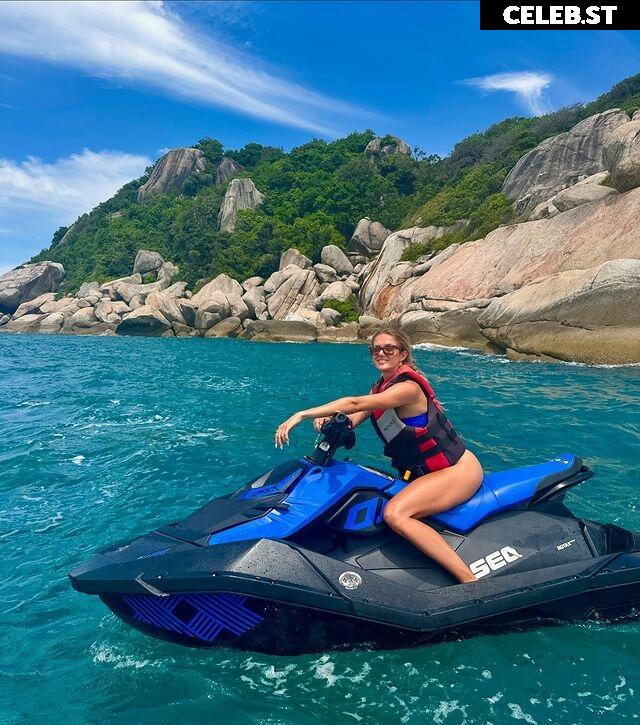 Alica Schmidt Image 572266