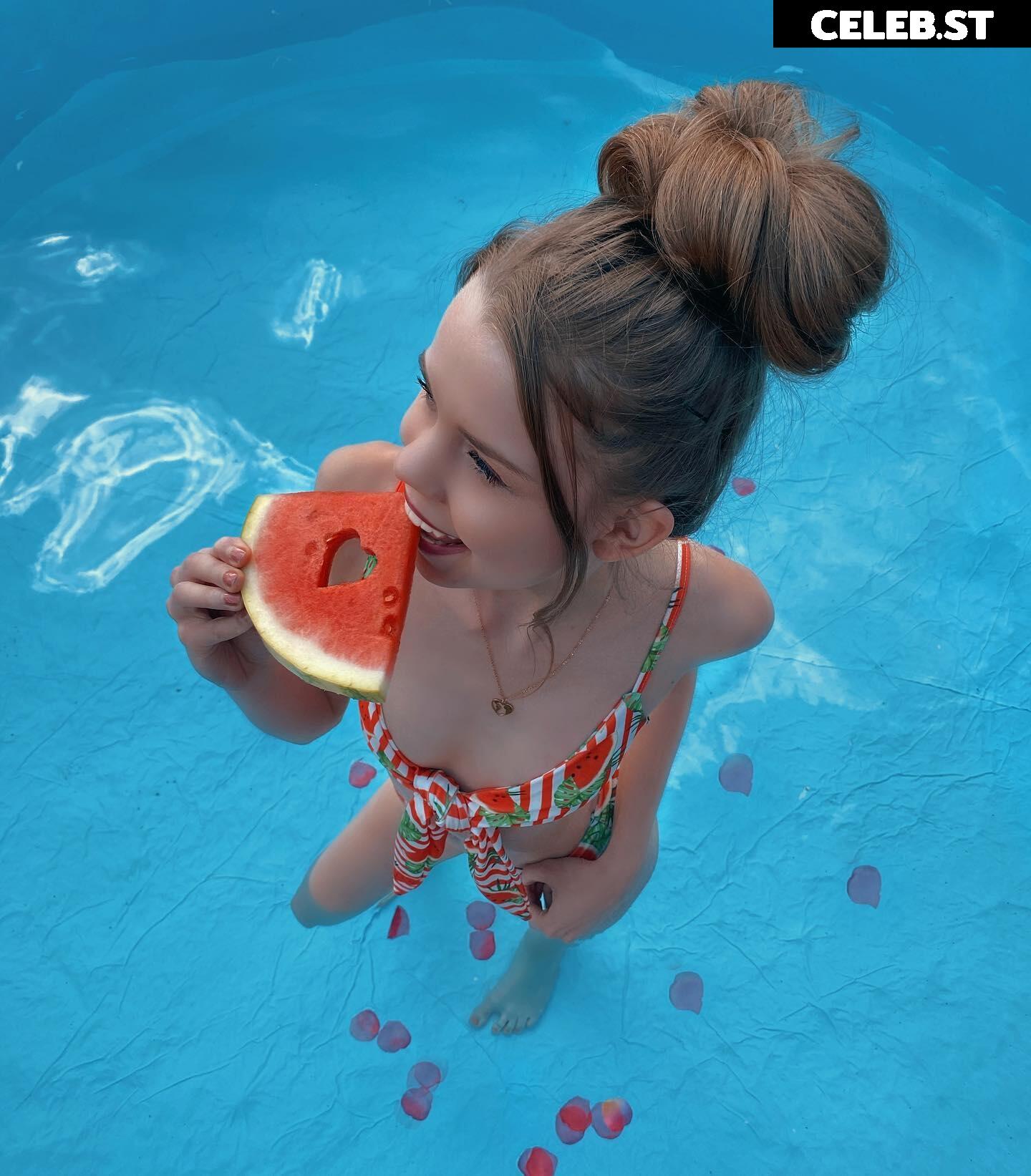 Lea Peach Image 571356