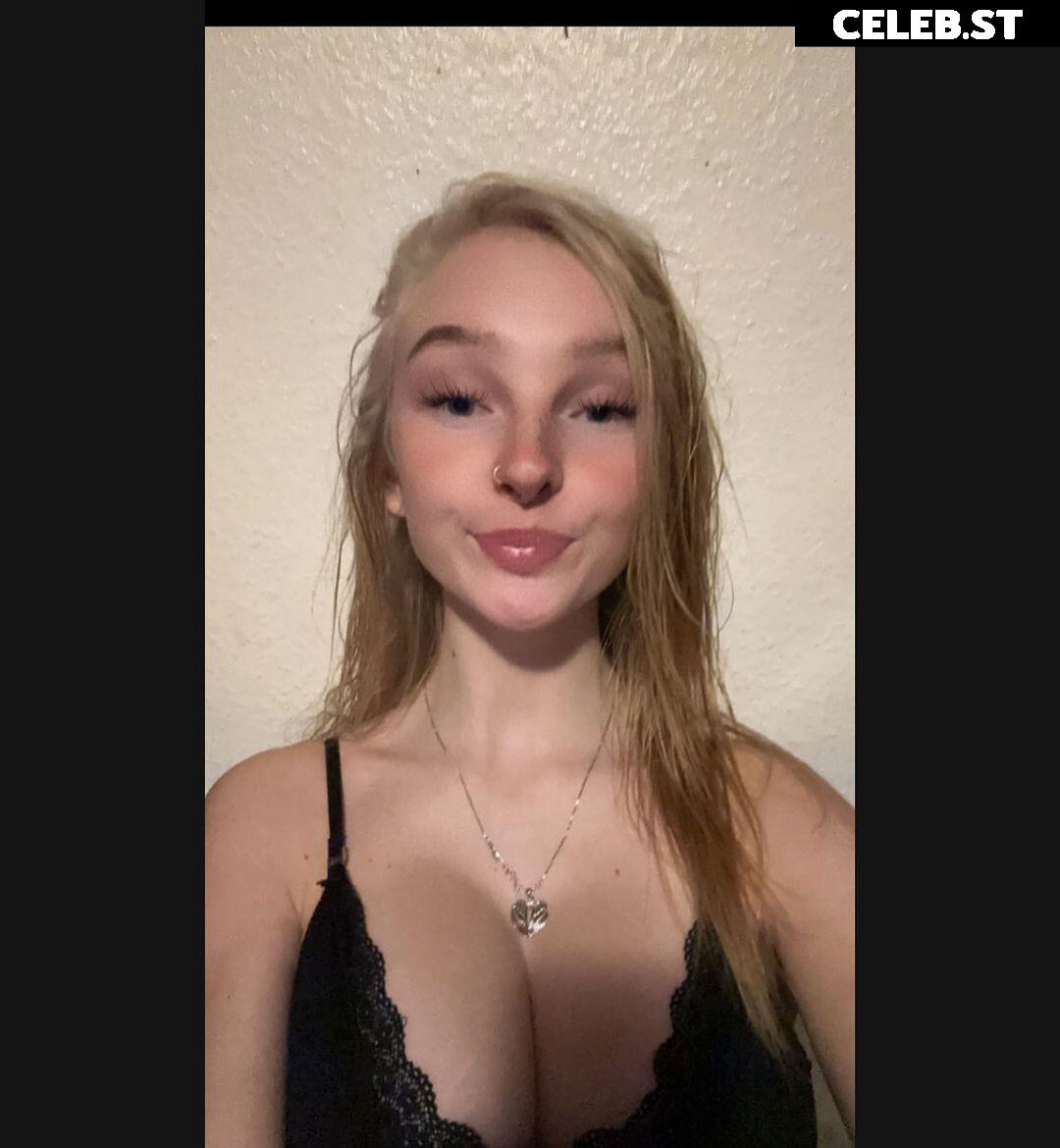 Blonde Vivi Image 571351