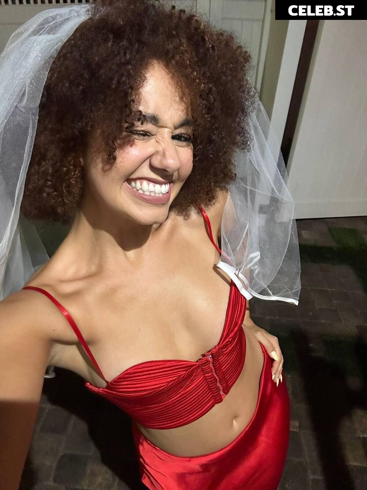 Lena Situations / Lena Mahfouf Image 5093640
