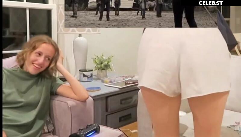 Lia Reacts / Lia_Fiore Image 5093027