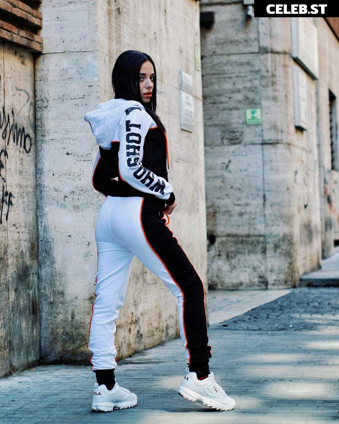 ImViolet - Ladyviolet - Concetta Viola Image 5090069