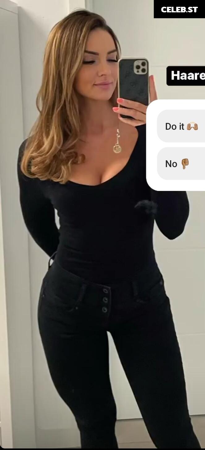 Natalia Vogel Image 507788