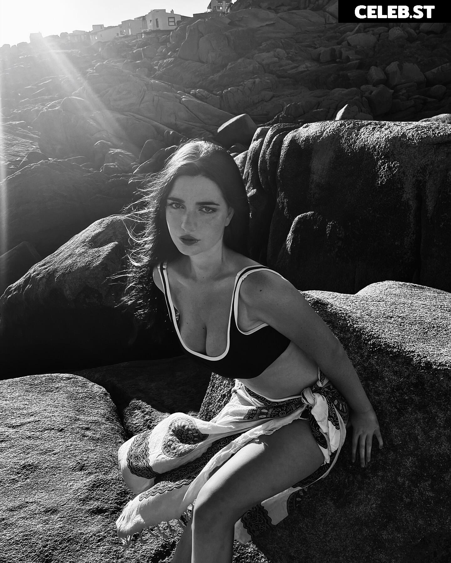 Manuela Calvo Image 5064497