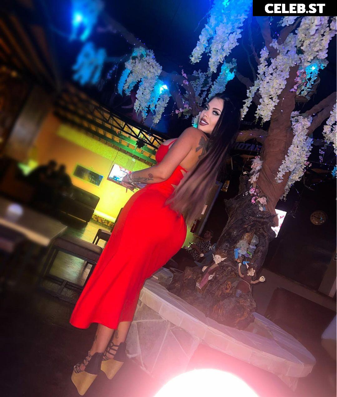 Stefany Camus Gutierrez Image 5041063