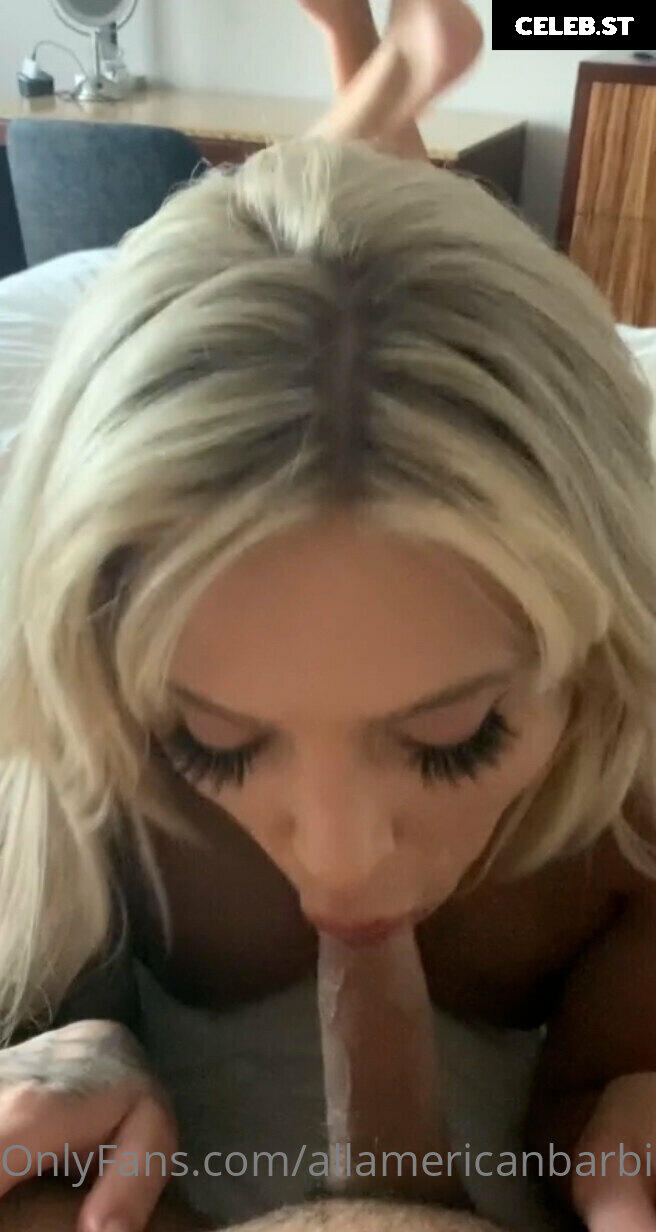 Christina Savoy Image 5039681