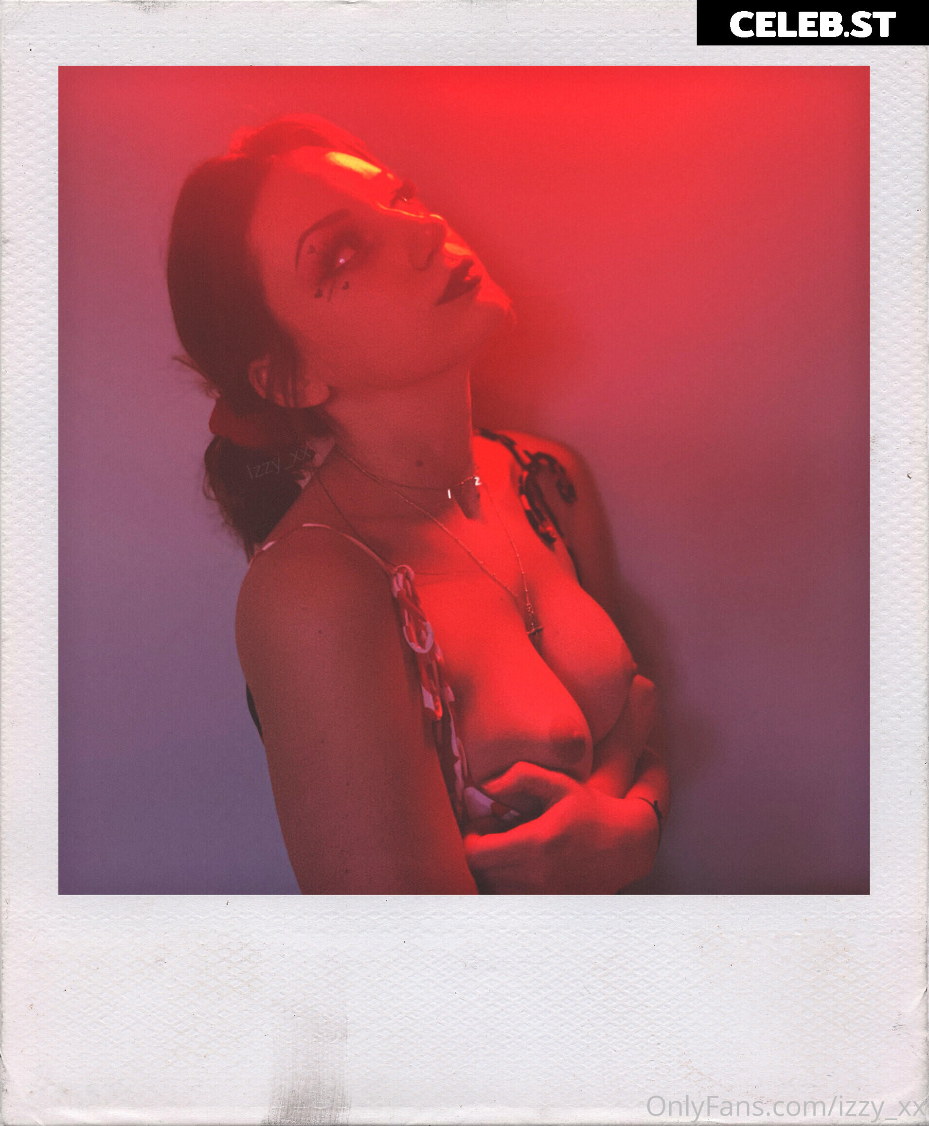 Izzy_xx - BlancNoir - thexxgirl Image 5023925