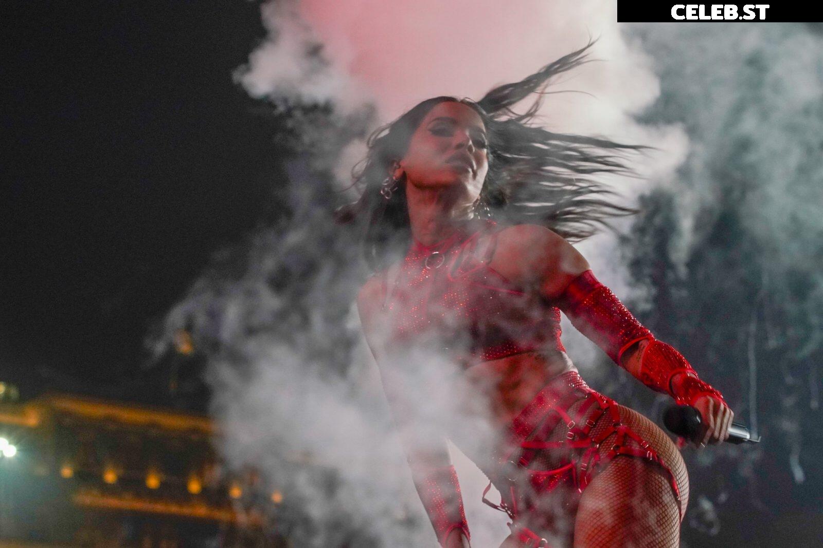 Anitta Image 4196982