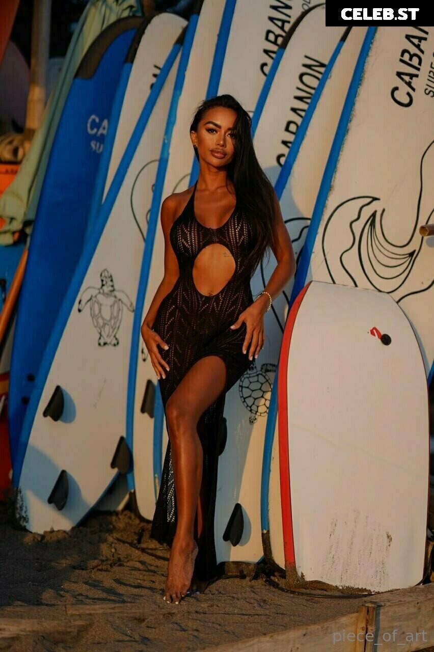 Carla Piece of Art Image 4197231