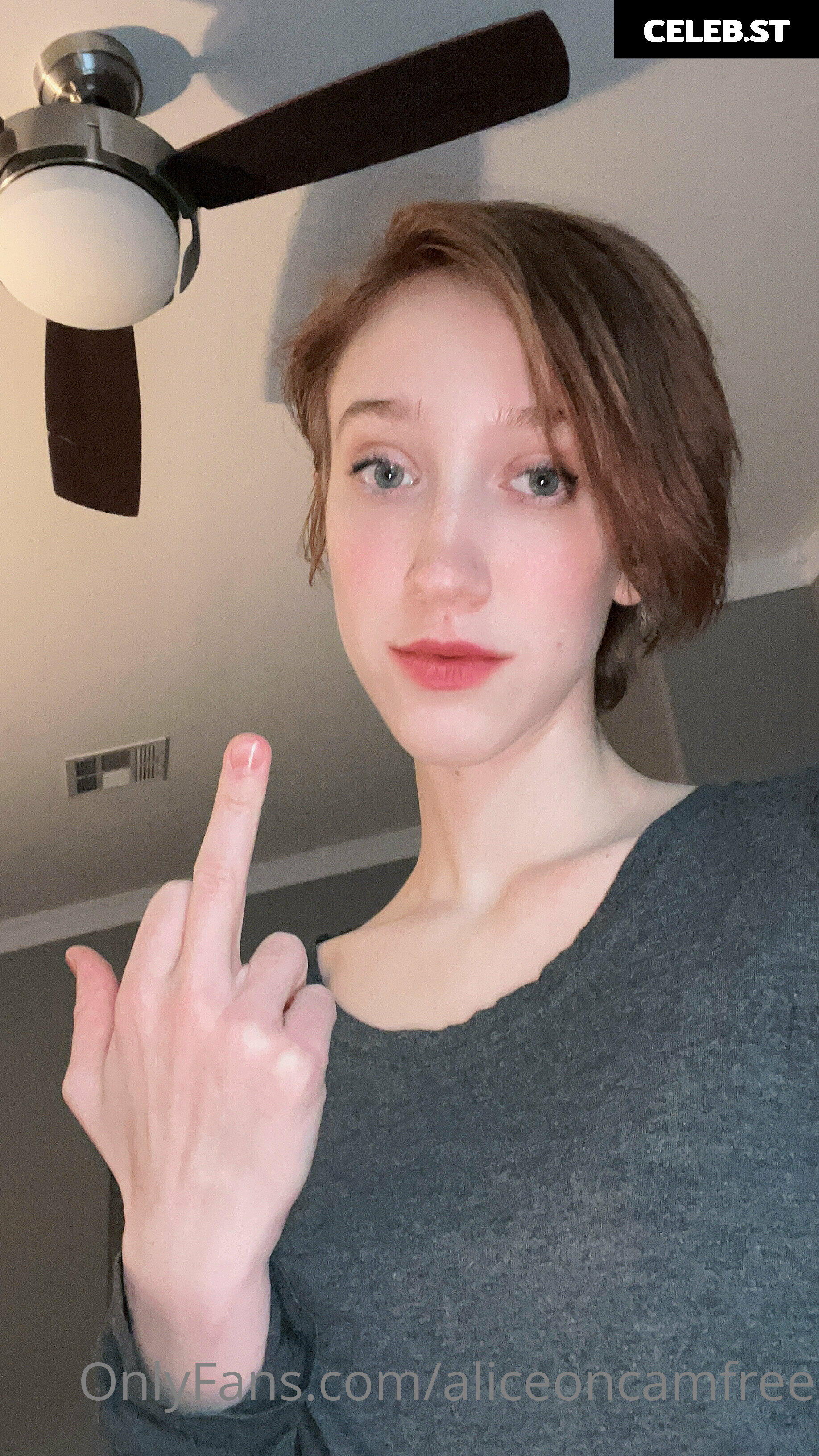 Alice White / AliceOnCam Image 4190601