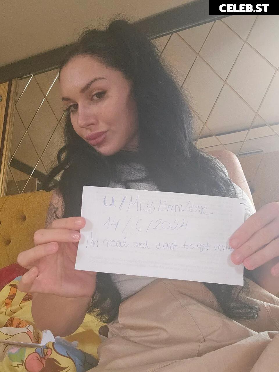 nellycatxox / MissEmmLove / Nelly Williams / amateur_jady22 / nj5nvf3gmnyvp2akbozgj4kzitelnmlz Image 4160444