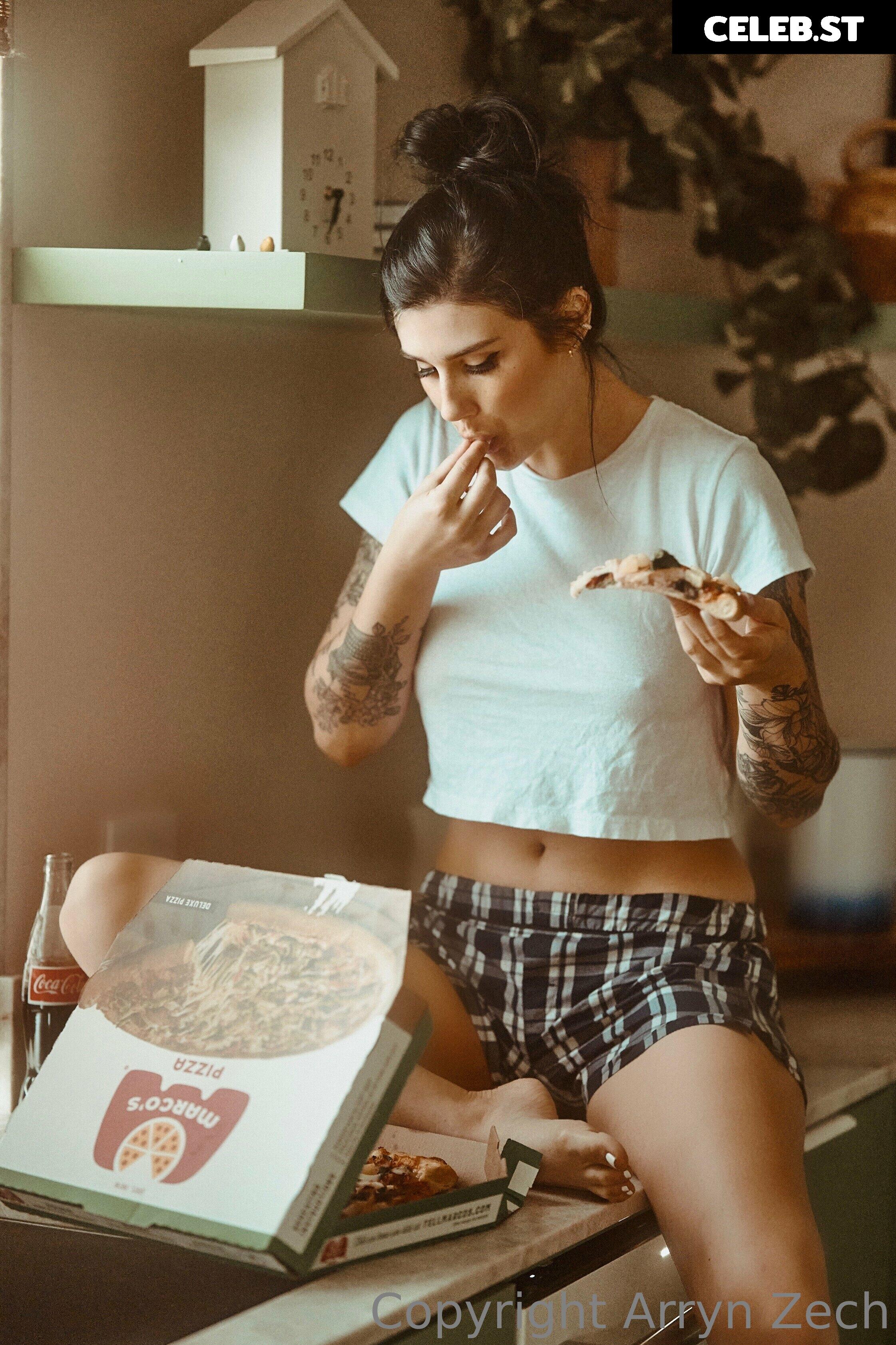 Arryn Zech Image 4157596