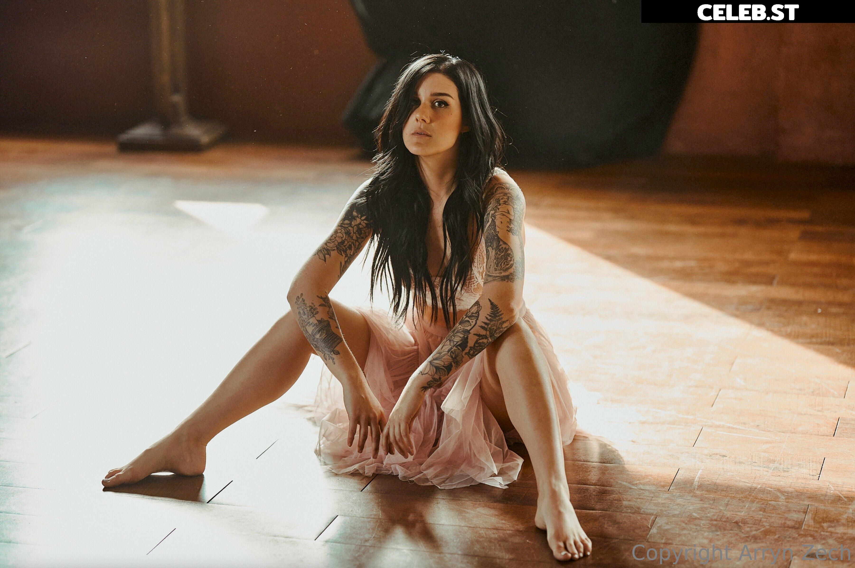 Arryn Zech Image 4154451