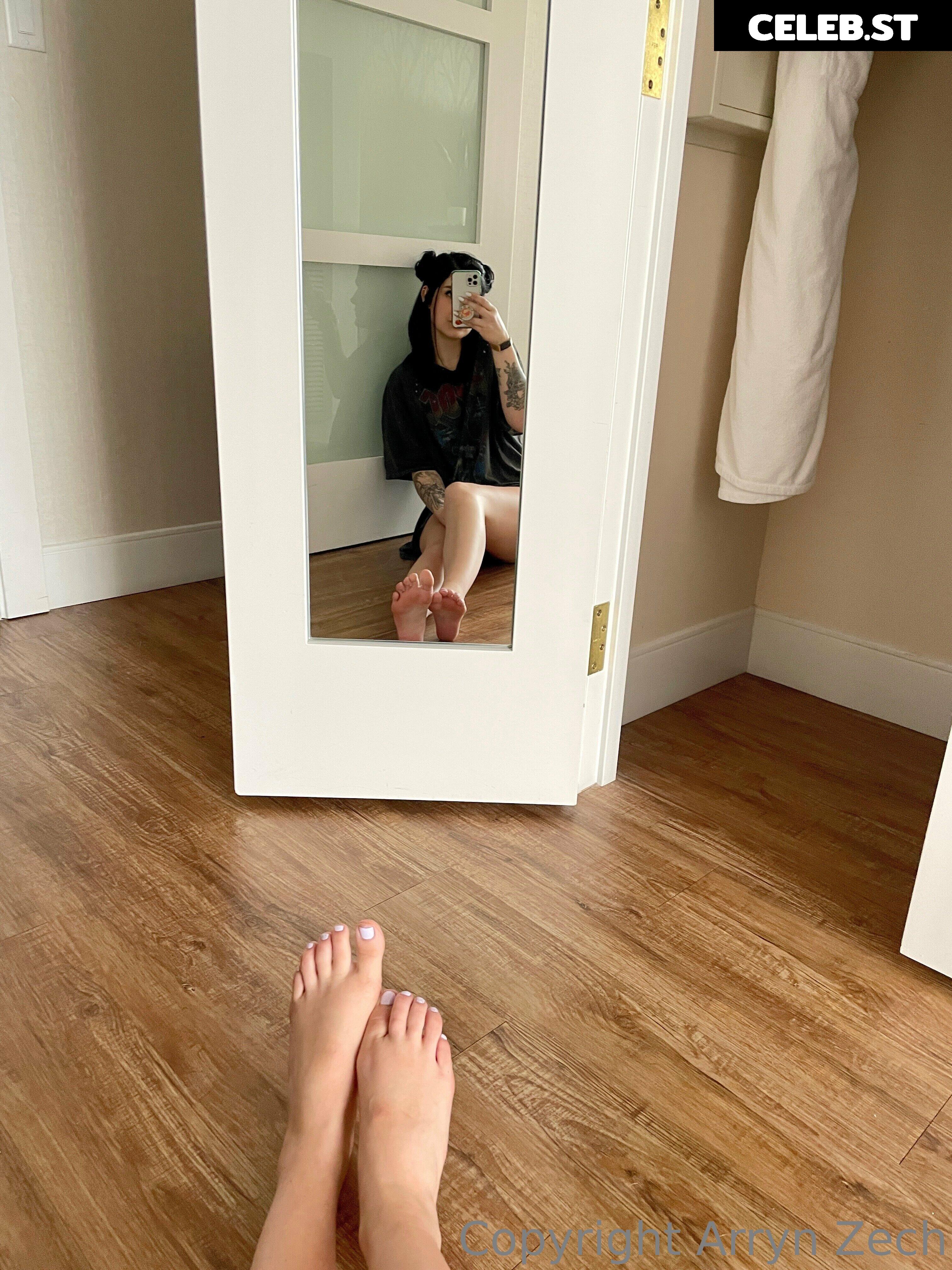 Arryn Zech Image 4158378