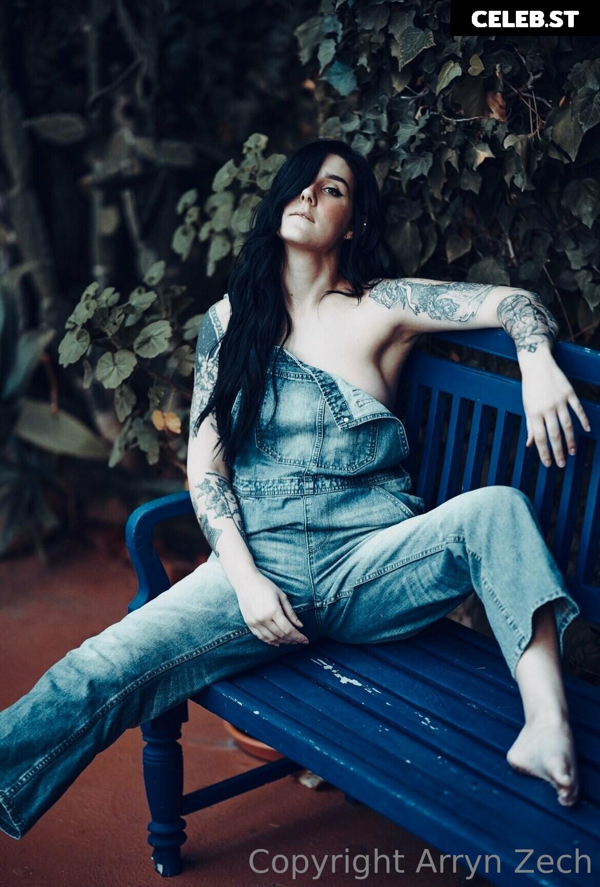 Arryn Zech Image 4147330