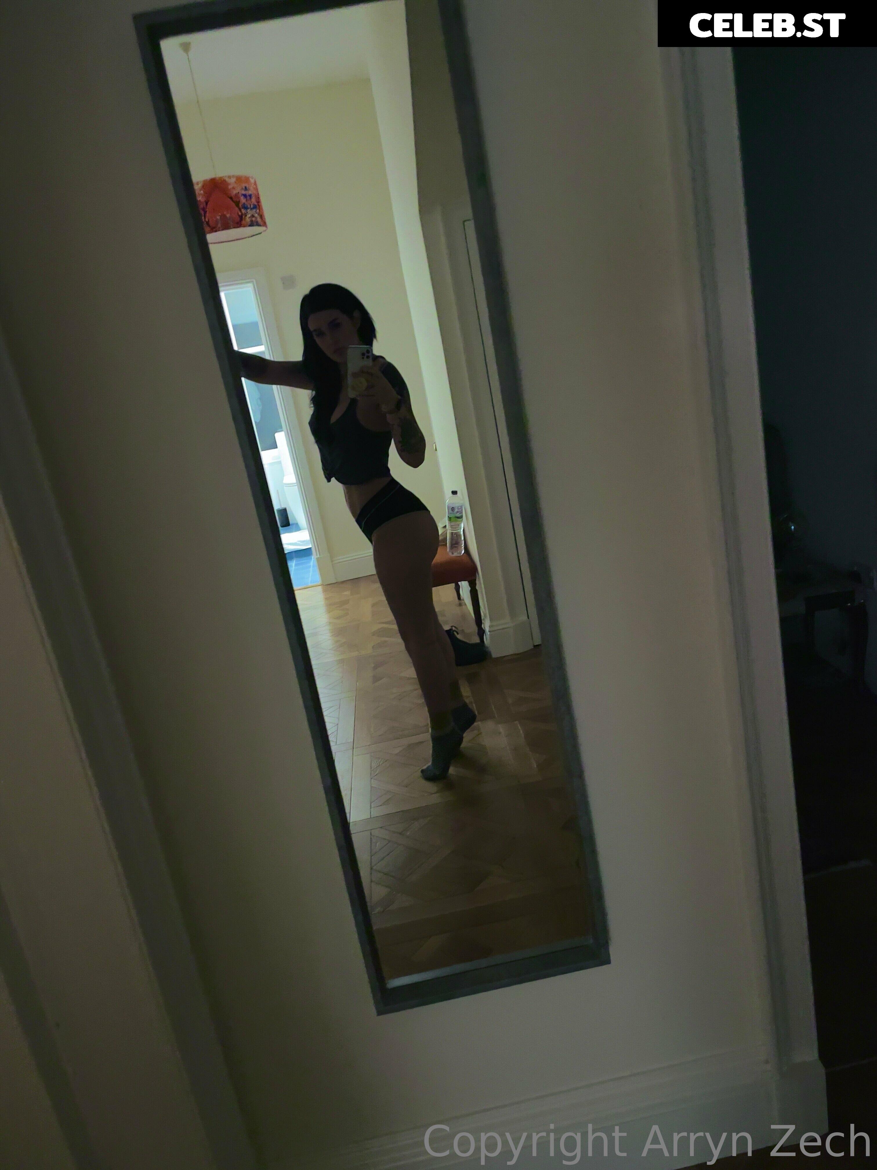 Arryn Zech Image 4136604
