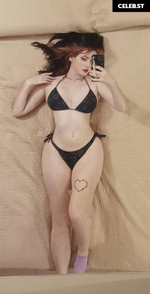 Yasmin Moore Image 4125718