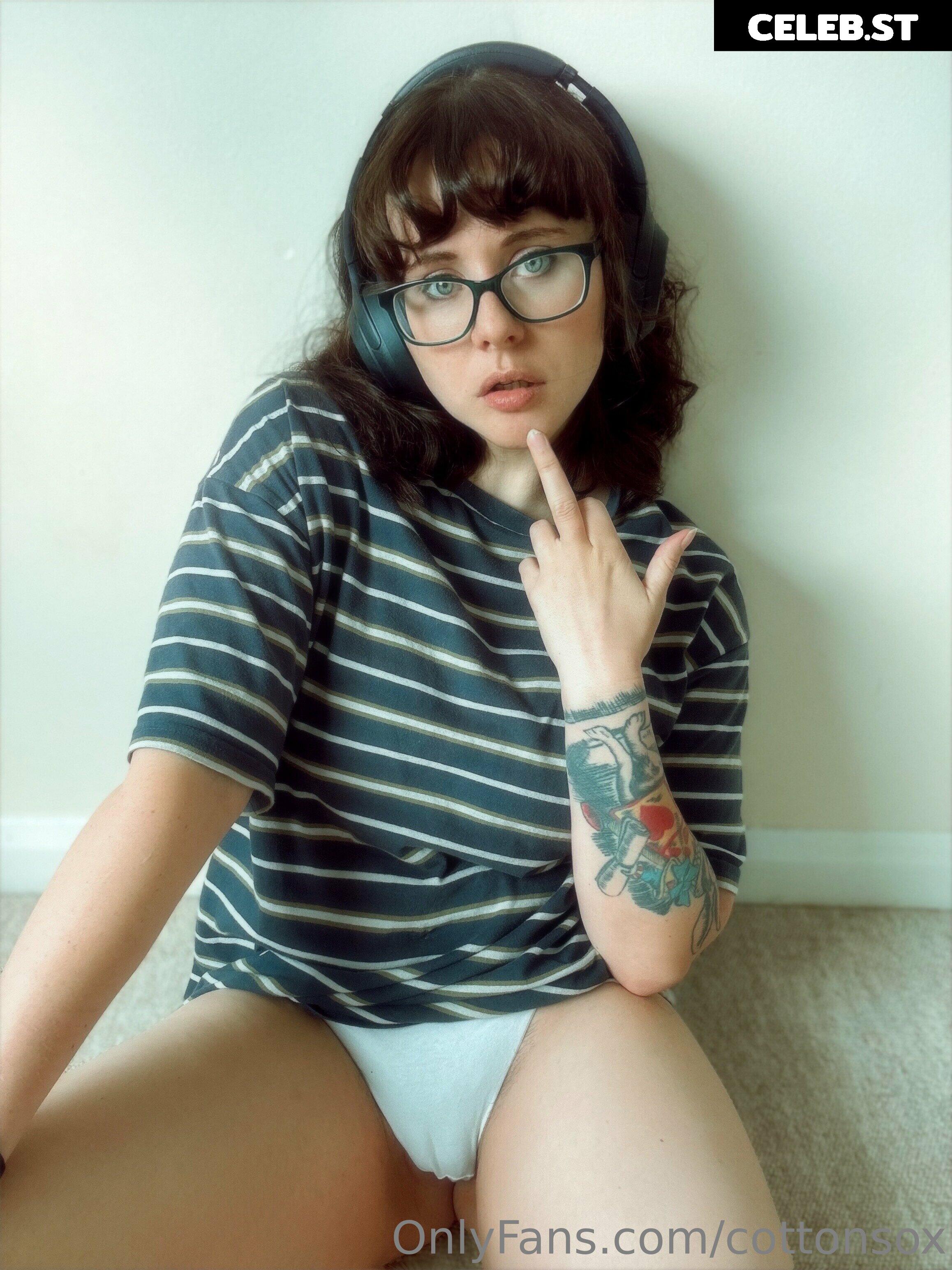 Alice Cotton Sox Image 4121649