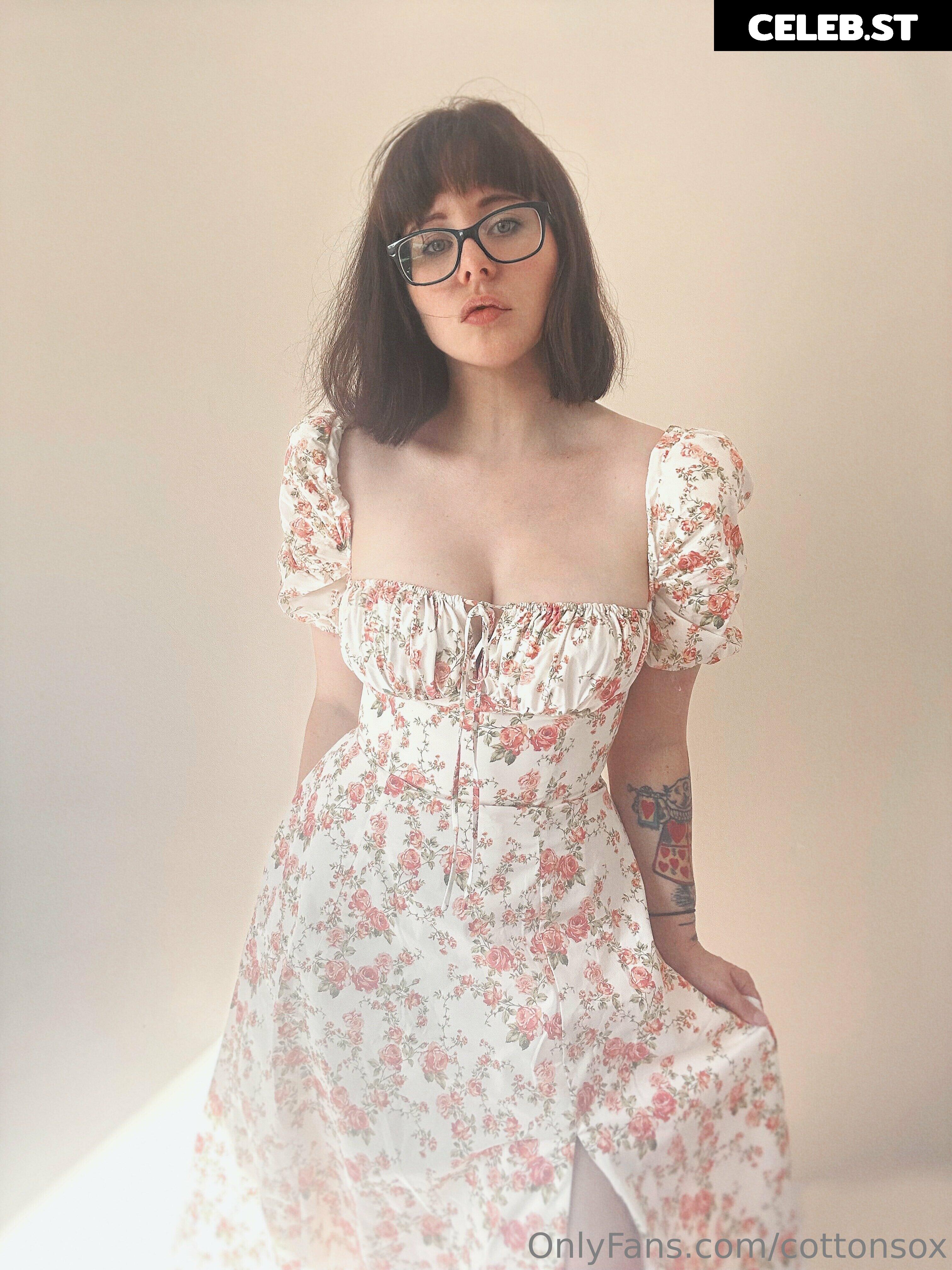 Alice Cotton Sox Image 4122486
