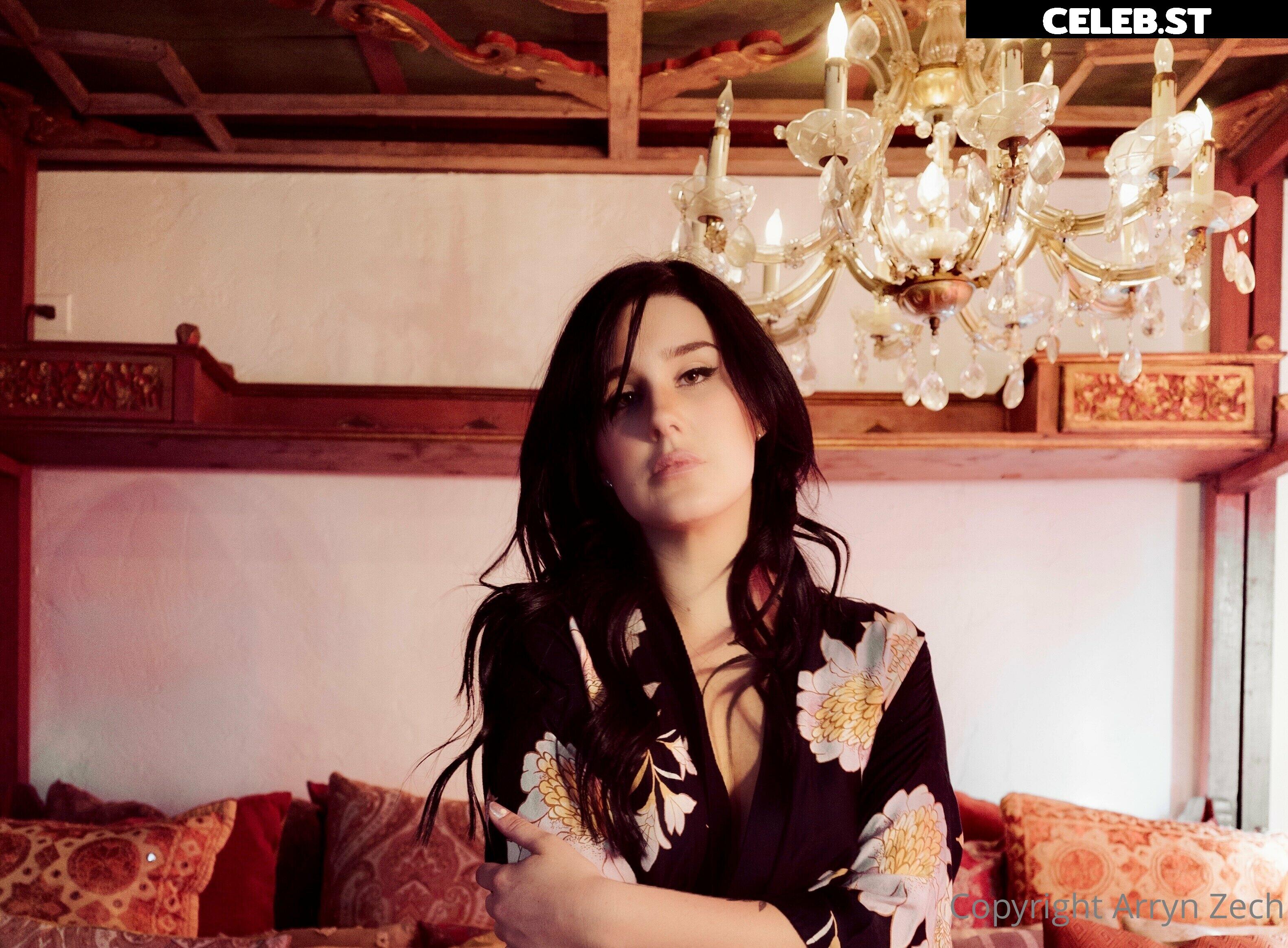 Arryn Zech Image 4123057