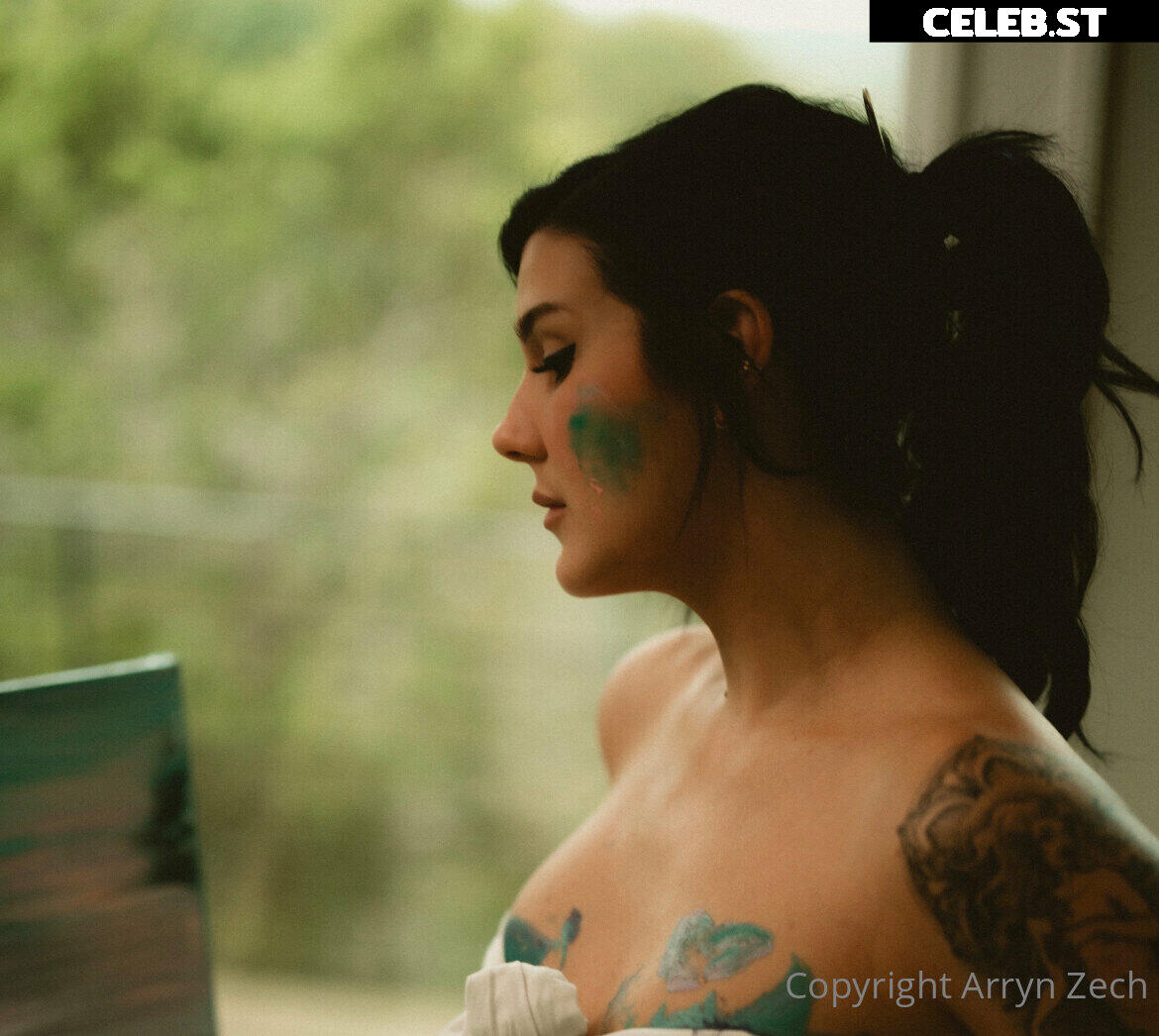 Arryn Zech Image 4129314