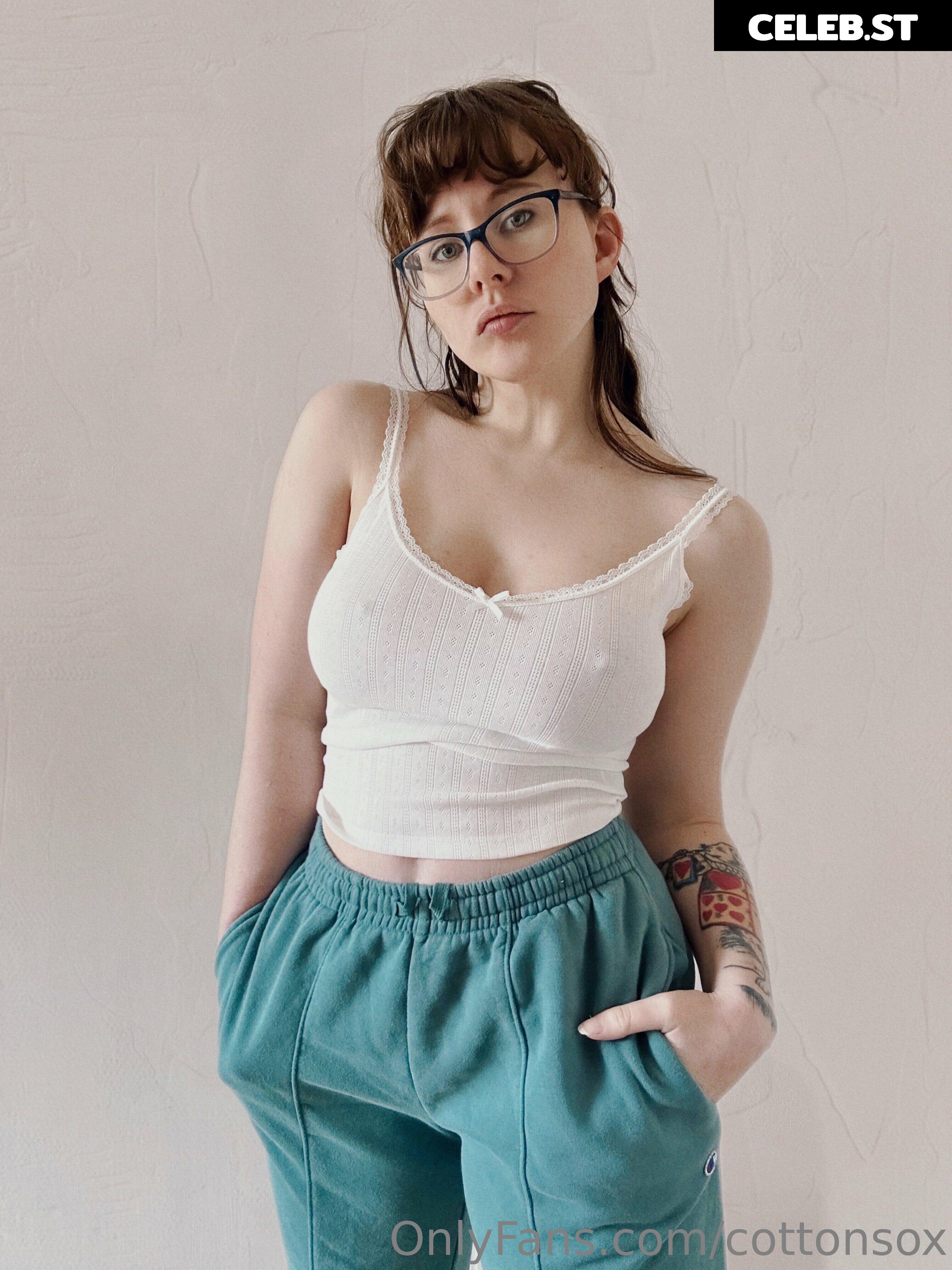 Alice Cotton Sox Image 4118508