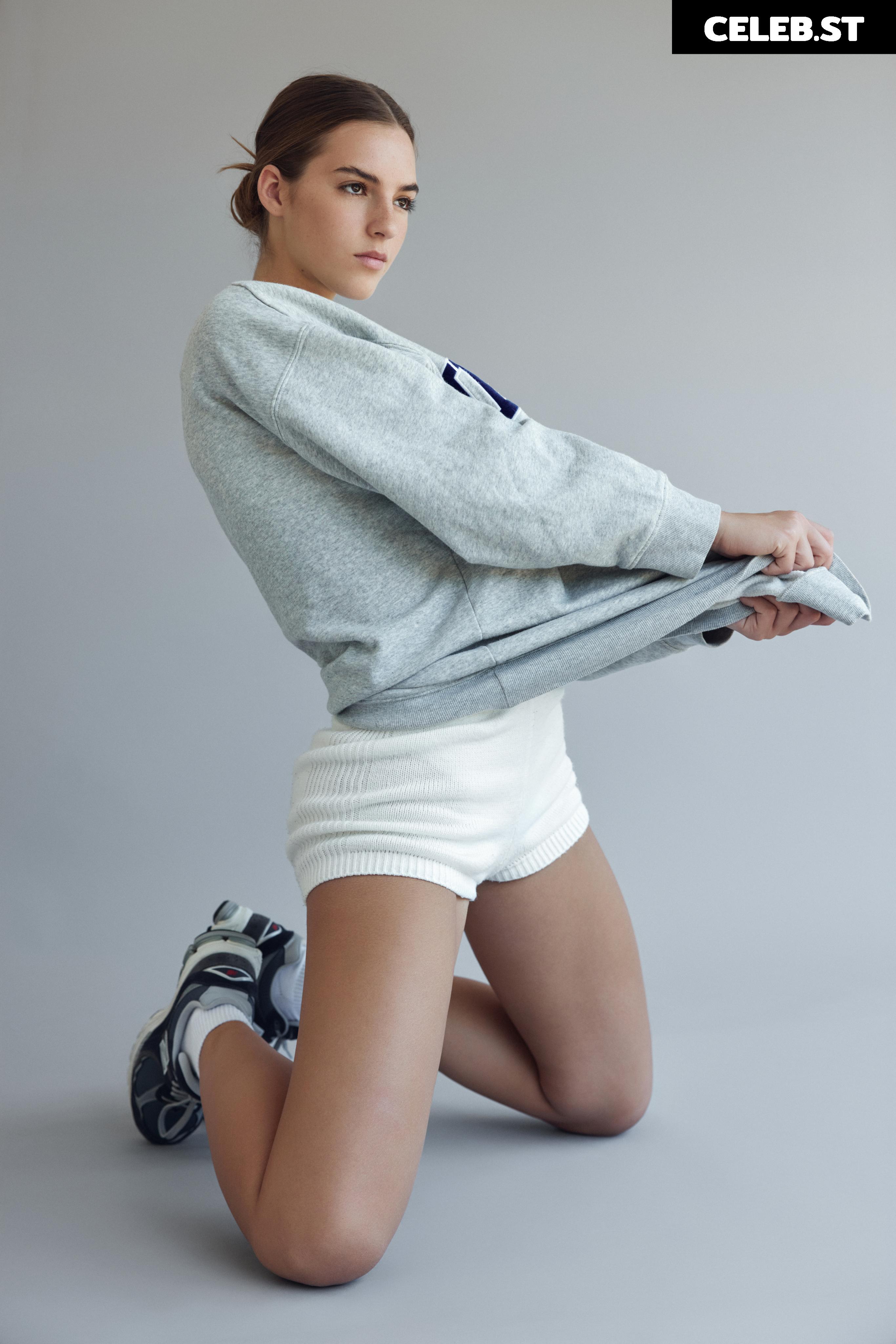 Emily Feld - emily.feld Image 4295986