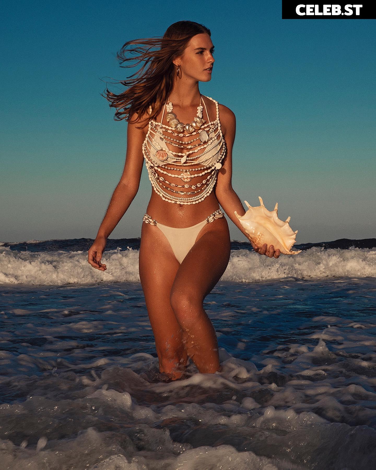 Emily Feld - emily.feld Image 4286215