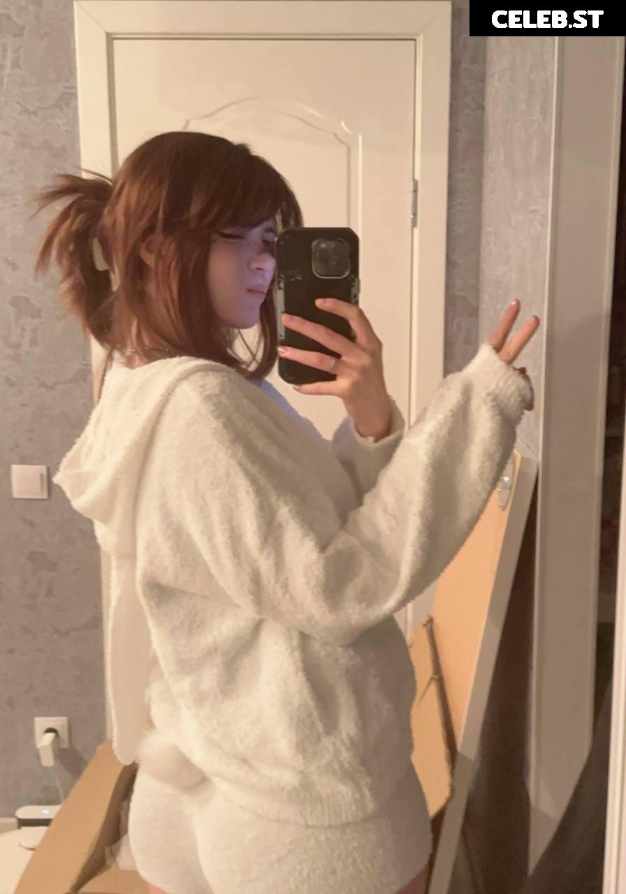 frauleinmilk / suisaiuwu Image 4282772
