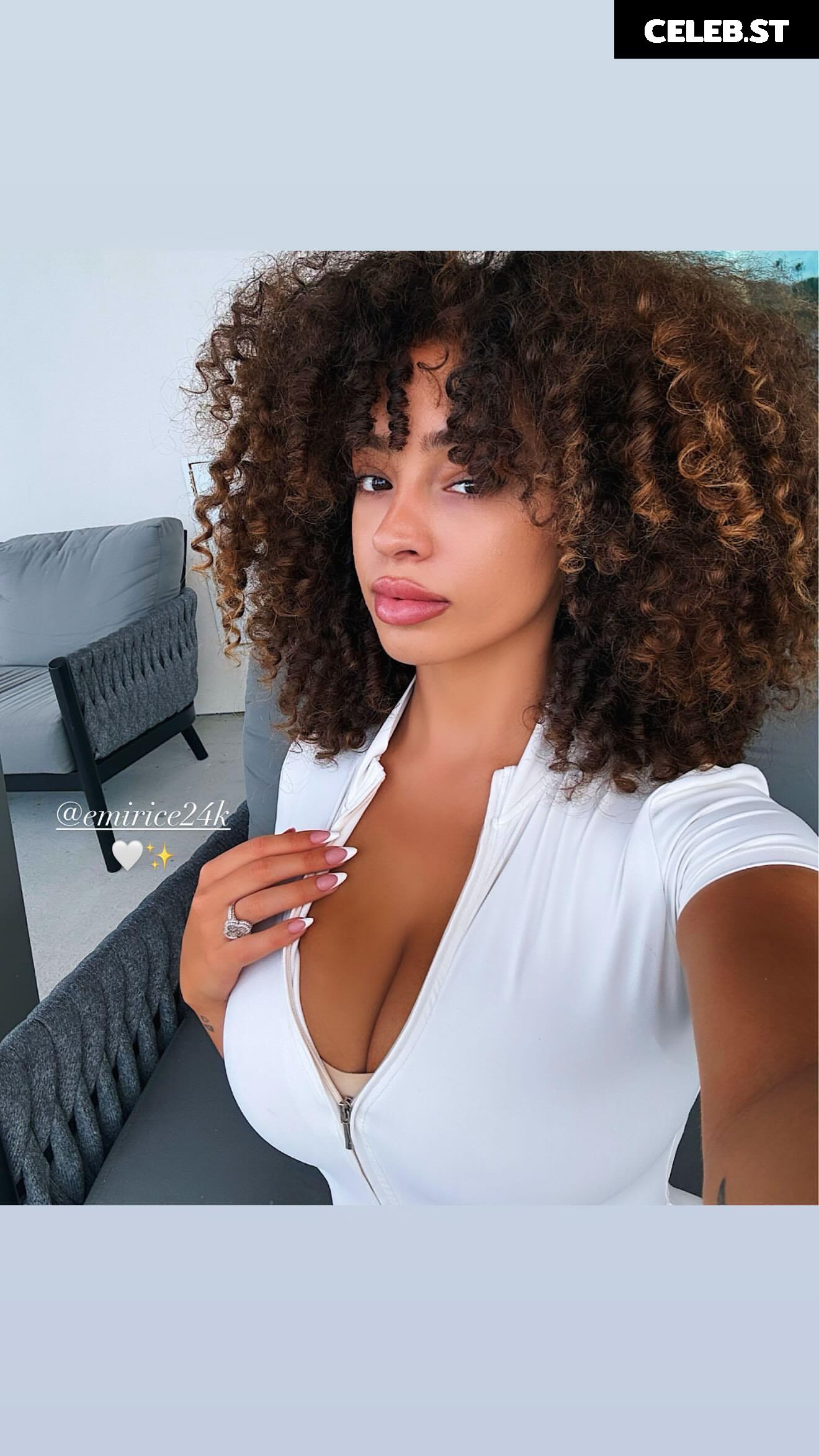 Dana Curly Image 4275153